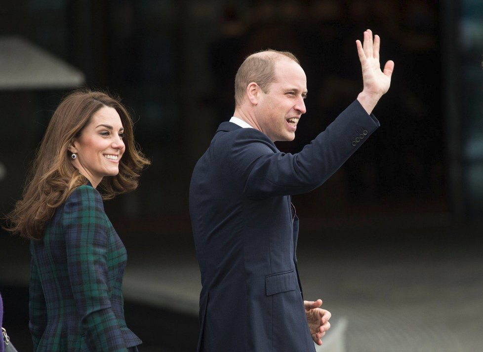 První letošní oficiální návštěva vévodkyně Kate a prince Williama vedla do mrazivého Skotska, kam přijeli podpořit nové muzeum!