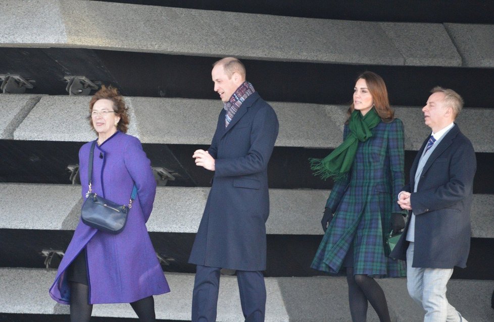 První letošní oficiální návštěva vévodkyně Kate a prince Williama vedla do mrazivého Skotska, kam přijeli podpořit nové muzeum!