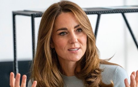 Je Kate Middleton počtvrté těhotná?