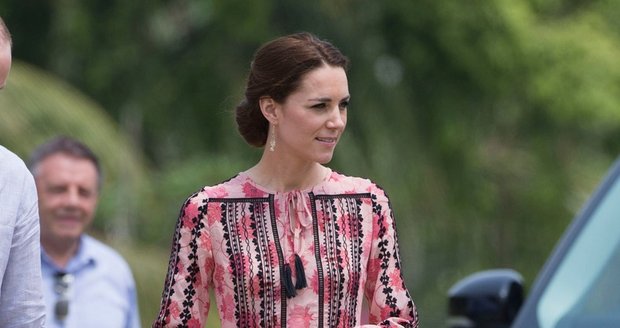 Outfity vévodkyně Kate v roce 2016