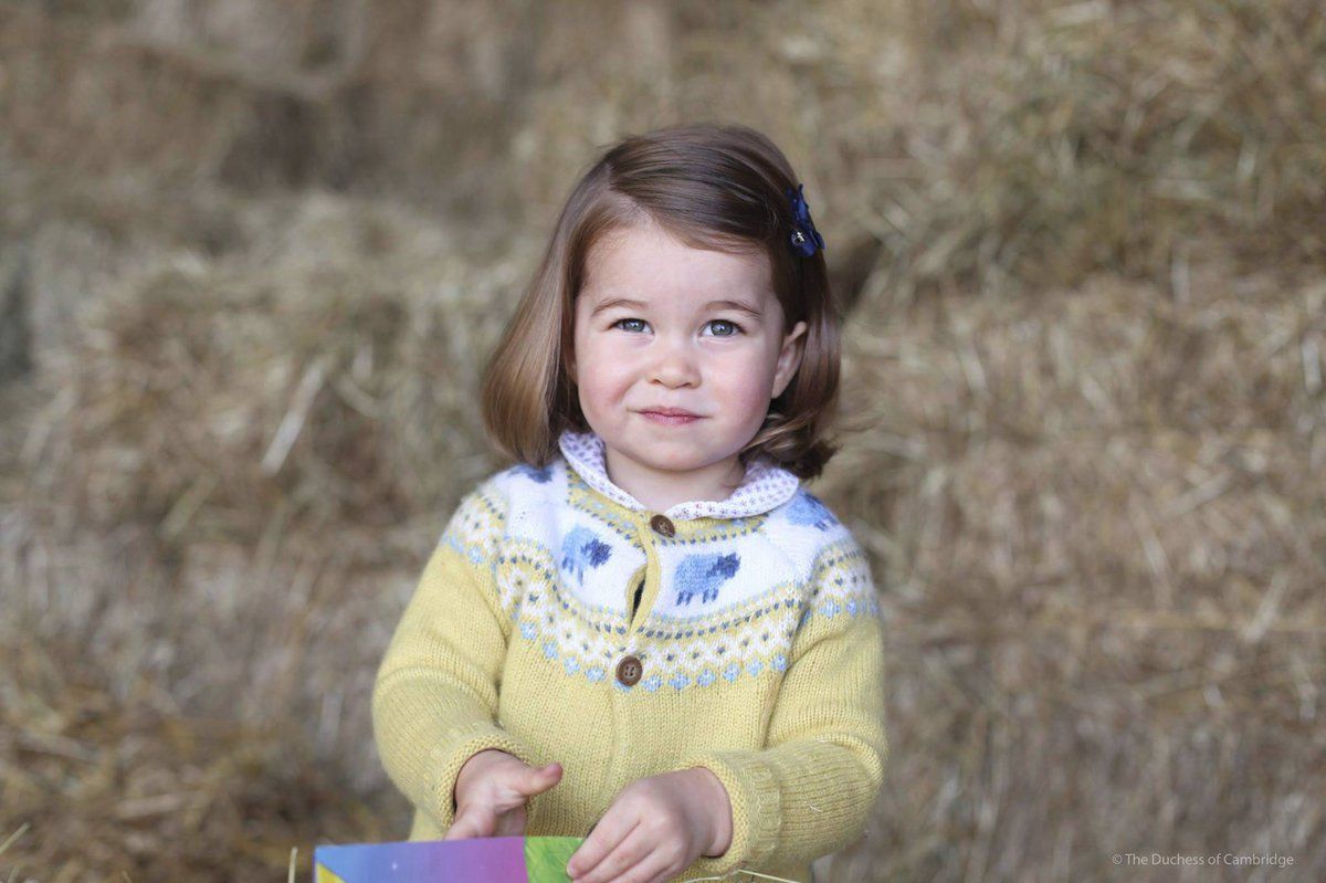 Princeznička Charlotte slaví dnes druhé narozeniny.