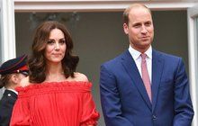 Kate na kolenou: Zoufalá prosba prince o odpuštění 