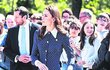 William a Kate navštívili svého synovce tzv. za zavřenými dveřmi a bez vlastních ratolestí.