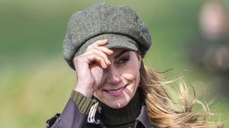 Vlněná bekovka: Nejlepší podzimní doplněk, který zbožňuje i vévodkyně Kate Vlněná bekovka: Nejlepší podzimní doplněk, který zbožňuje i vévodkyně Kate