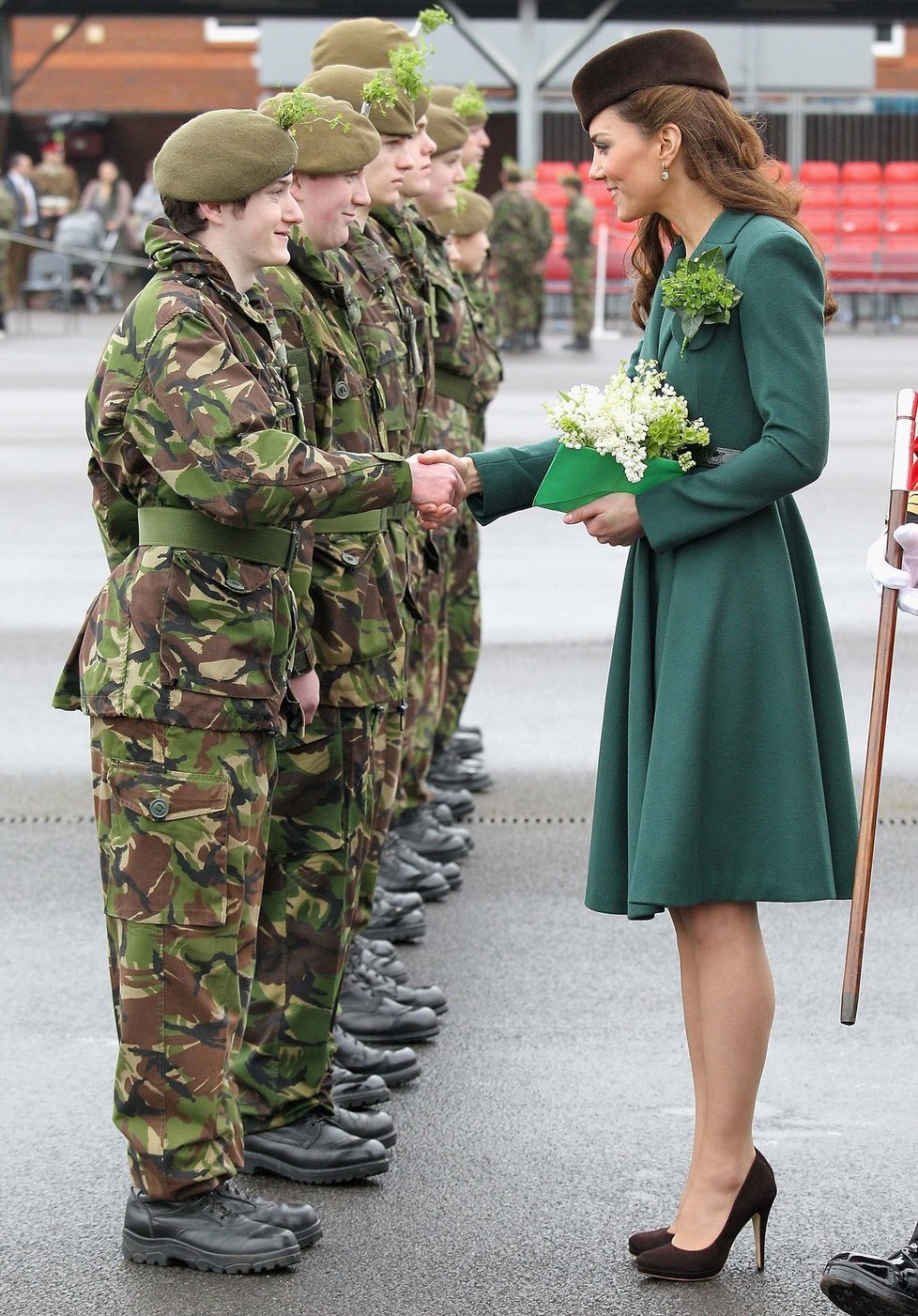 Kate s vojáky na svátek svatého Patrika