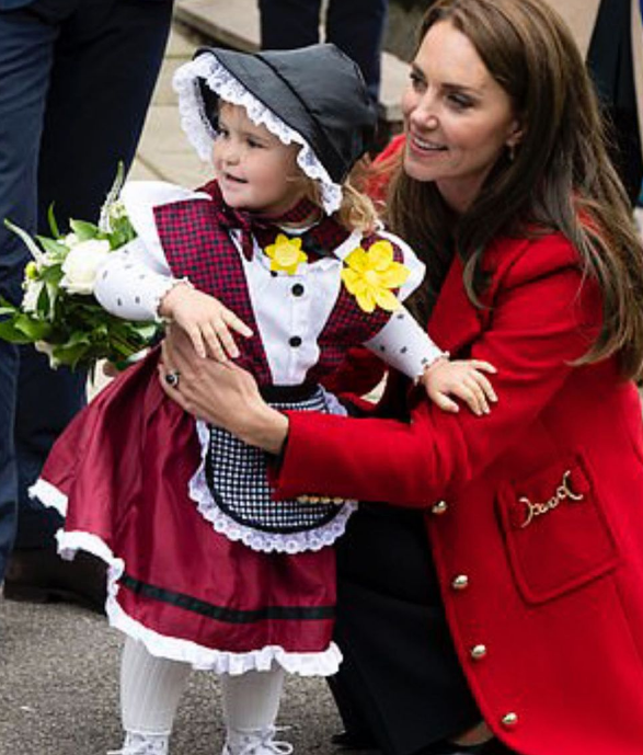 Kate Middleton s velšským děvčátkem