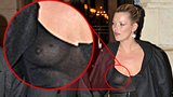 Kate Moss: V Paříži ukázala prsa!