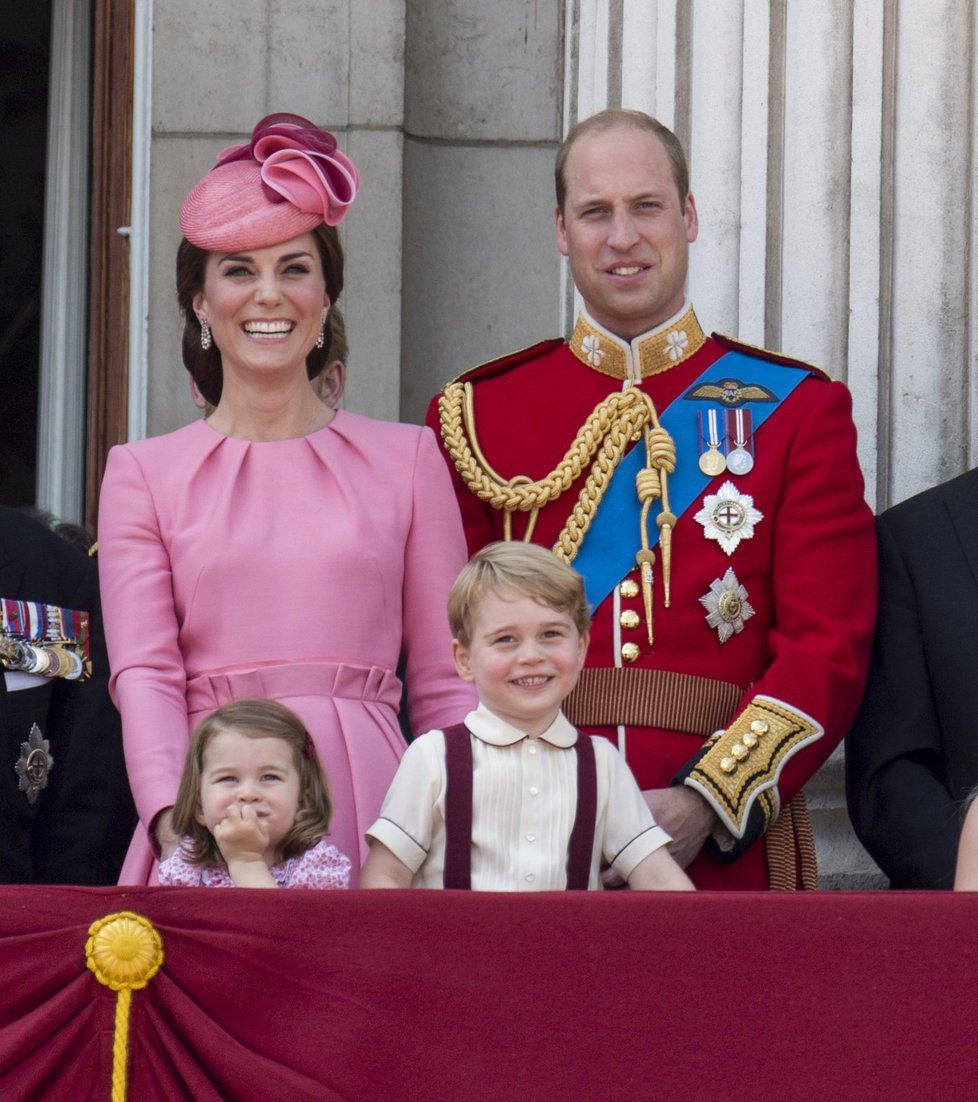 Roztomilá královská rodinka se brzy rozroste. George a Charlotte budou mít dalšího sourozence.