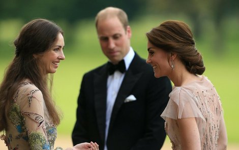 Princezna Kate se Sarah Rose Hanburyovou na letní nadační akci v roce 2016. 