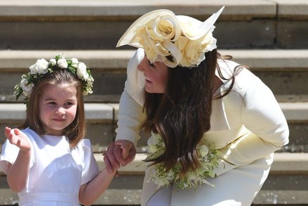 Princezna Charlotte neuvěřitelně vyrostla! Kdo ji naučil pukrle? 