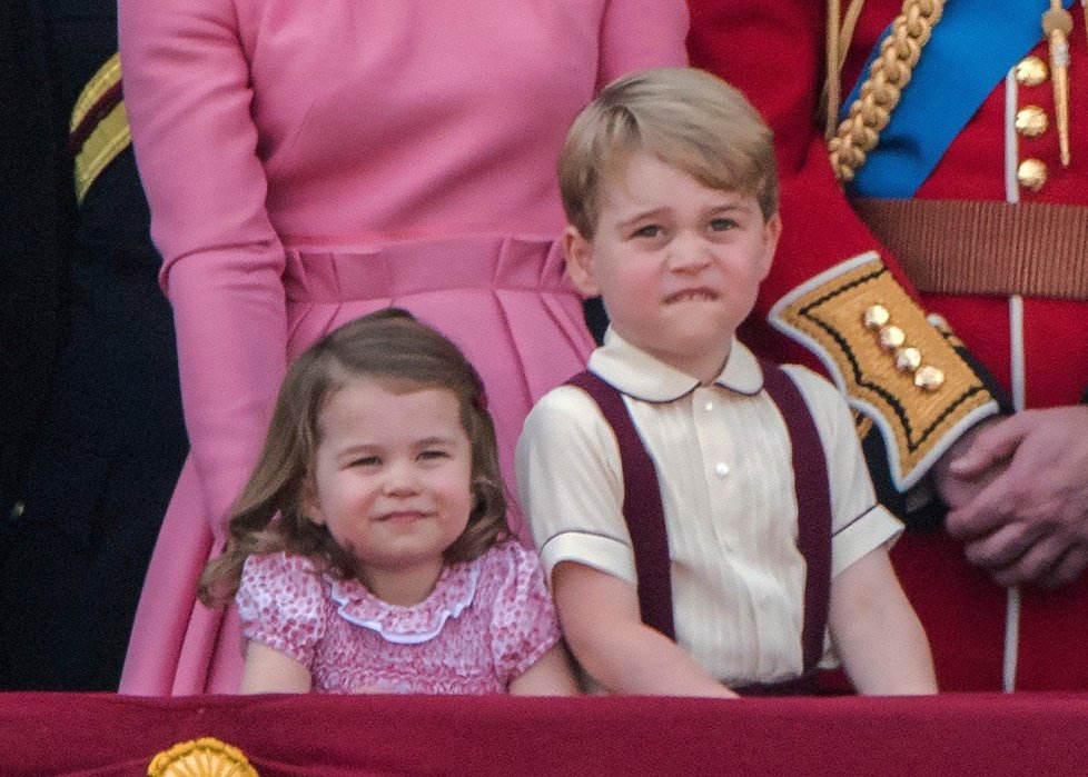 Prince George se sestrou