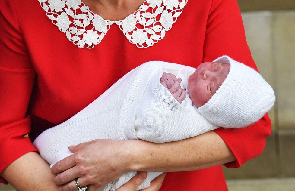 Třetí potomek Kate a Williama se jmenuje  Louis Arthur Charles.