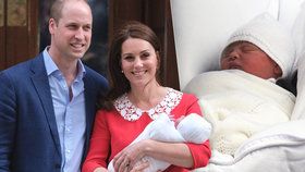 William a Kate oficiálně neřekli jméno novorozeného princátka. Na koho se čeká?