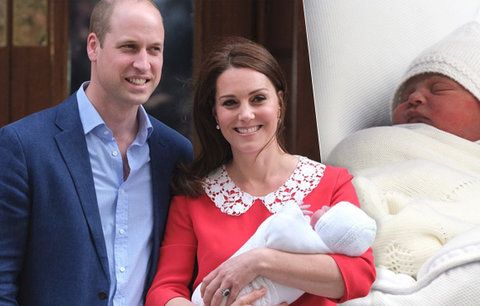 William a Kate oficiálně neřekli jméno novorozeného princátka. Na koho se čeká?