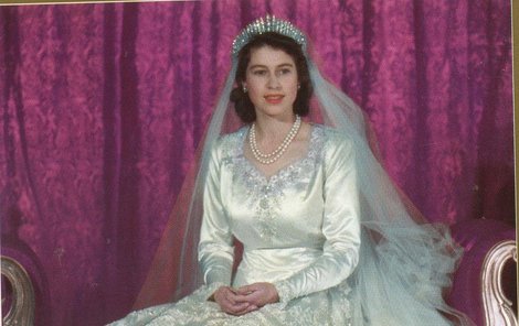 Královna Alžběta II. Datum svatby: 1947