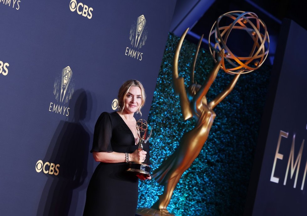 Kate Winslet získala Emmy za výkon v seriálu Mare of Easttown.