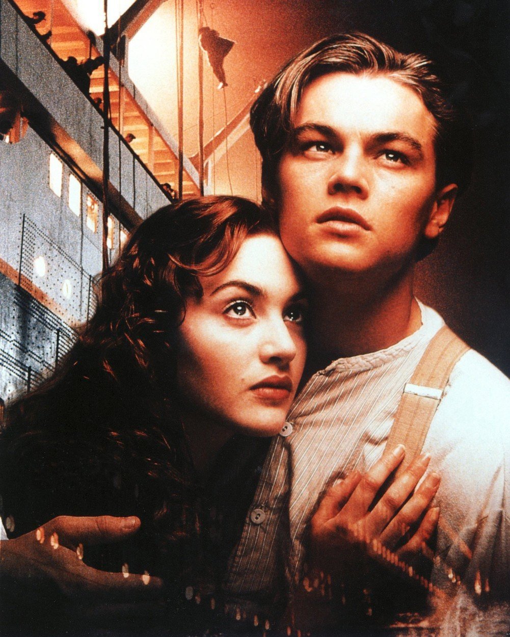 Kate Winslet a Leonardo DiCaprio v Titanicu