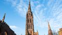 Věž staré katedrály v Coventry