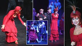 Kateřina Brožová se v muzikálu Dokor Ox vyprsila v červených korzetových šatech.