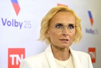 Mimořádný sjezd KSČM: V čele zůstává Konečná, delegáti nového vedení nevolili