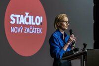 Šéfka KSČM Konečná: Chystá sbohem u soudruhů... Světlejší zítřky se Stačilo?!