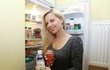Kateřina Kristelová (32) - Modelka a moderátorka se pustila do krabičkové diety, aby se po těhotenství zase dostala do kondice. Evidentně se jí to podařilo. Jediným pokleskem ledničky je velikonoční beránek. Jenže ten je pro manžela, hokejistu Martina Tůmu.