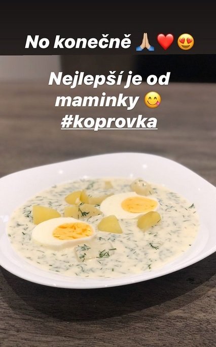 Češka Kateřina Pekařová se raduje: Z Číny se dostala zpět do Česka. A na instagramu sdílela fotky z cesty i domácí karantény (6.2.2020)