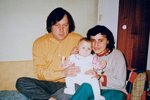 Kateřina Šimková se svými biologickými rodiči. V té době jí bylo půl roku.