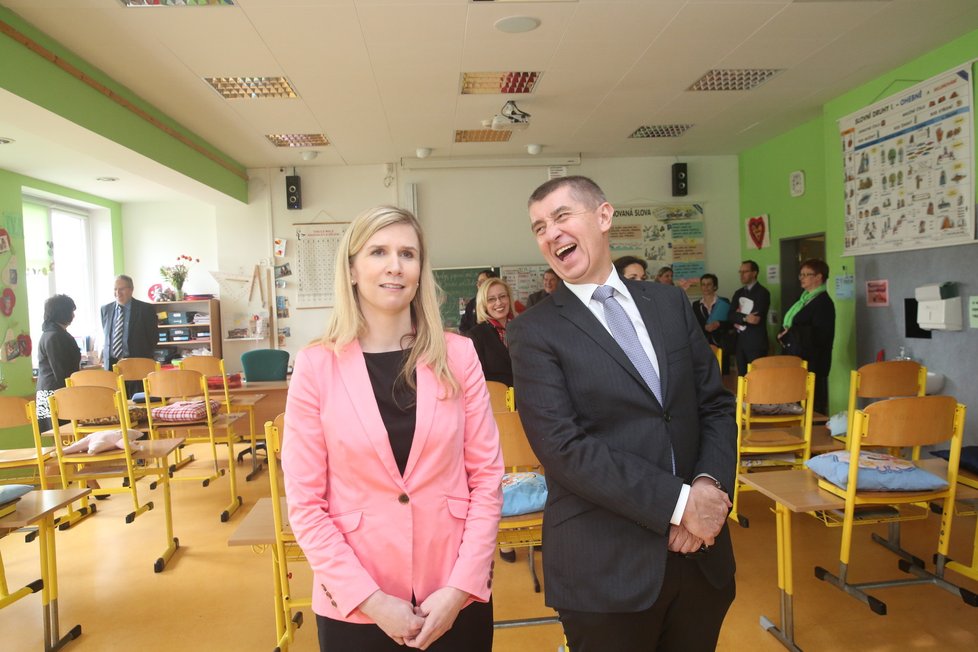 Poslankyně a někdejší ministryně školství Kateřina Valachová (ČSSD) s Andrejem Babišem (ANO)