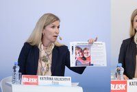 Valachová (ČSSD) proti přesile: Kvůli inkluzi mávala fotkami postižených dětí