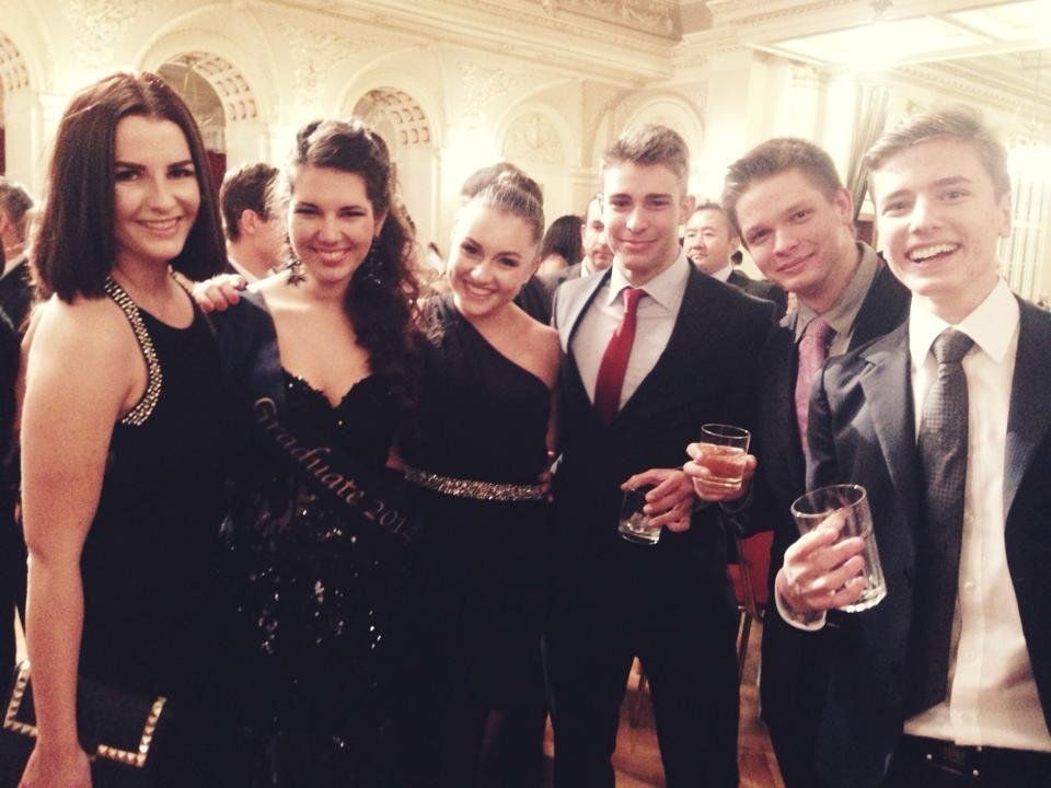 Kateřina Zemanová vyrazila s kamarády na maturitní ples
