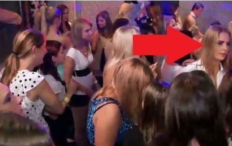 Užívala si Kate s kamarádkami na porno party?