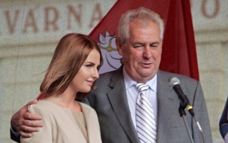 Kateřina Zemanová a Miloš Zeman v Pardubicích (2013)