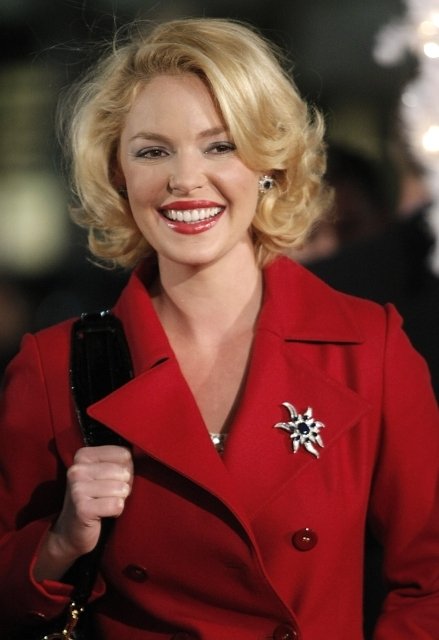 Katherine Heigl si ráda hraje na slavnou Marilyn. Červená rtěnka nesmí chybět