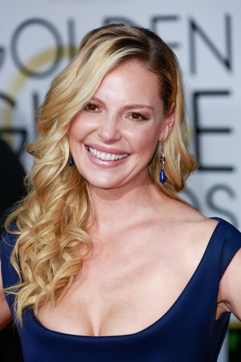 Katherine Heigl si v roce 2009 s manželem Joshem Kelleym osvojila korejskou holčičku Naleigh. Zamilovali si ji natolik, že adoptovali ještě jednu jménem Adalaide Marie Hope. V roce 2016 se páru ještě narodil vlastní syn Joshua.