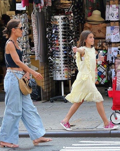 Katie Holmesová a její dcera Suri patří mezi módní ikony.