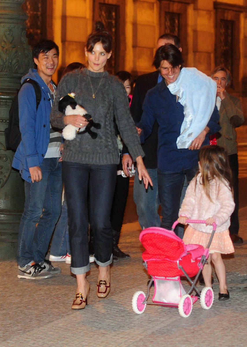 Takto vypadala rodinka Toma Cruise, když byla loni návštěvě v Praze
