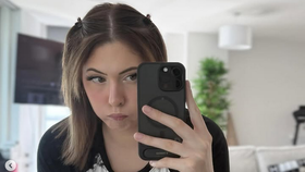 Katie Woolls vysoká 205 centimetrů