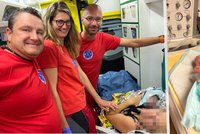 Malá Katrin z Rovenska spěchala na svět: Maminka miminko porodila už v sanitce