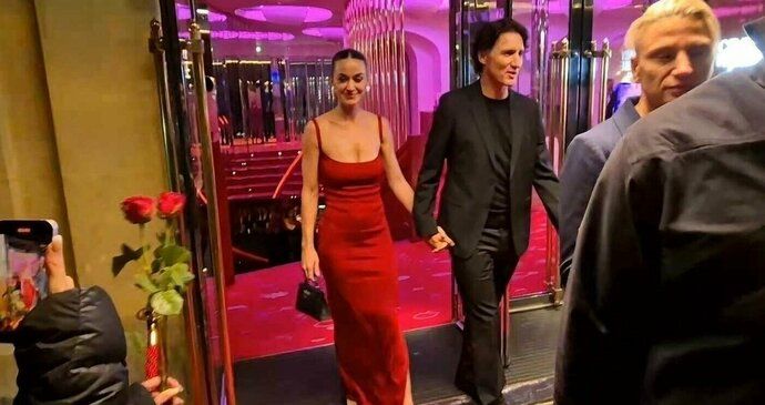 Zpěvačka Katy Perry a kanadský premiér Justin Trudeaux se poprvé ukázali jako pár.