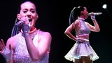 Katy Perry to rozjela v Praze: Na hlavě jí svítily copánky!