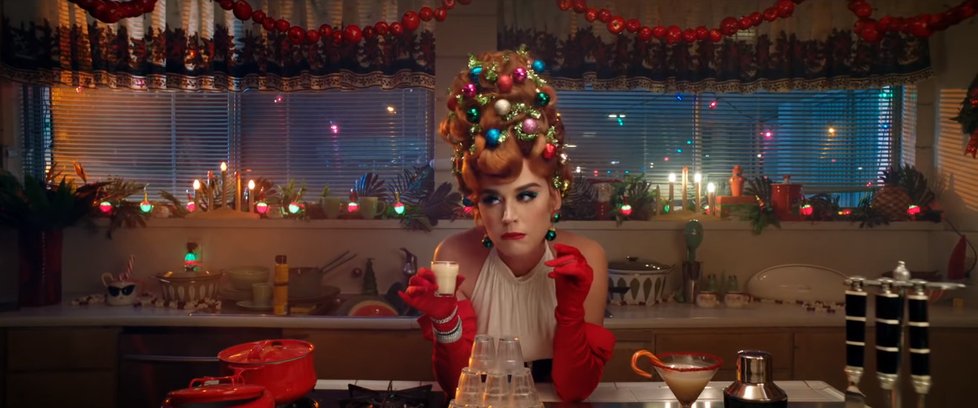 Rozkošný vánoční klip Katy Perry