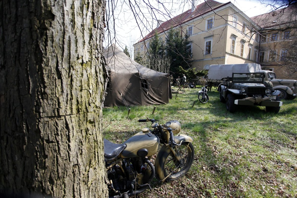 snímek Katyň se bude promítat v Pardubickém letním kině. 