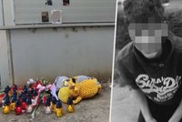 Pavel nepřežil pád ze střechy supermarketu v Roudnici: Dojemné loučení kamarádů a rodiny