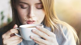 Je lepší káva horká, nebo studená? Vědci zjistili tato zajímavá fakta!