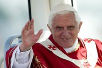 Hrozivé proroctví: Přijde po abdikaci papeže apokalypsa?