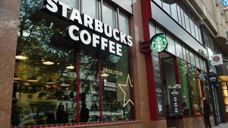 Hodnota Starbucksu vzrostla za jediný den o téměř deset miliard dolarů