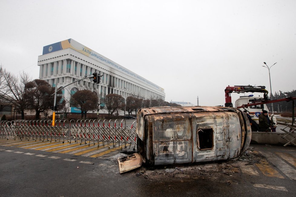 Přitvrzená opatření po nepokojích v Kazachstánu (7. 1. 2022)