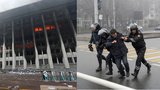 Protesty v Kazachstánu: Mrtví v ulicích, prezident dovolil střílet bez varování. Čína tleská