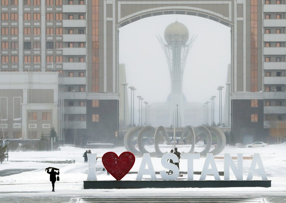 Nový prezident Kazachstánu přejmenoval hlavní město.